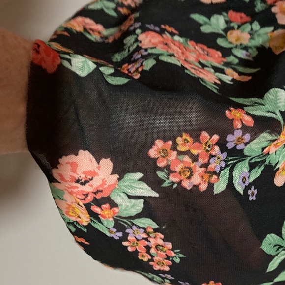 Bobbie Brooks Floral Sleeveless Blouse - Black and Pink - Picture 5 of 5